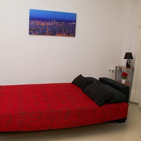 Apartamentos Navas Barcelona Exterior photo