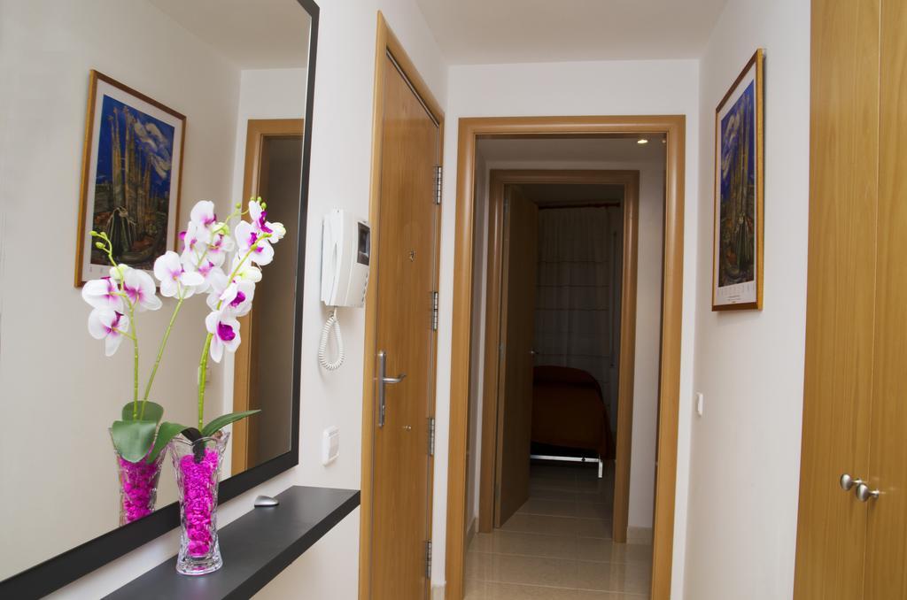 Apartamentos Navas Barcelona Exterior photo