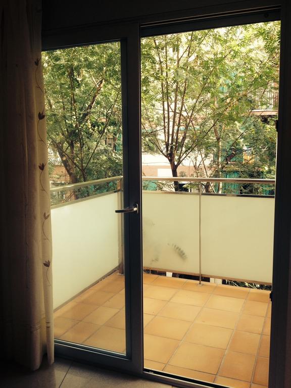Apartamentos Navas Barcelona Exterior photo